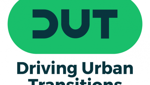 Städers omställning är central. DUT CALL 2024: Samråd med berörda parter. Logga från Driving Urban Transitions.